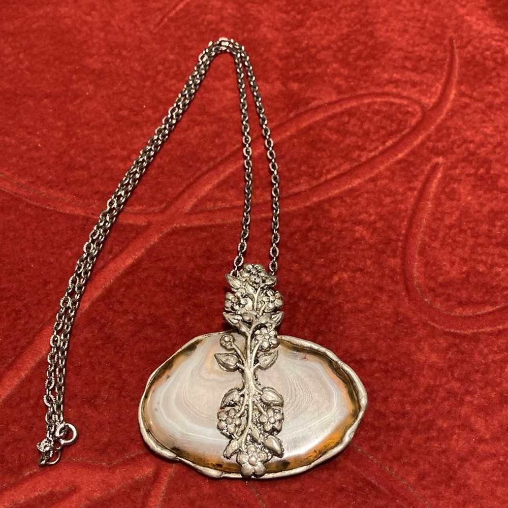 Agate and silver hand made necklace